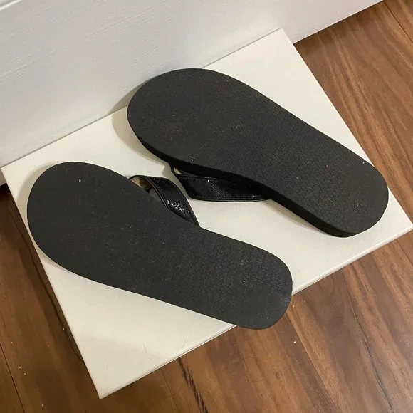 Michael Kors Black Platform Glitter Flip Flops - Picture 10 of 11